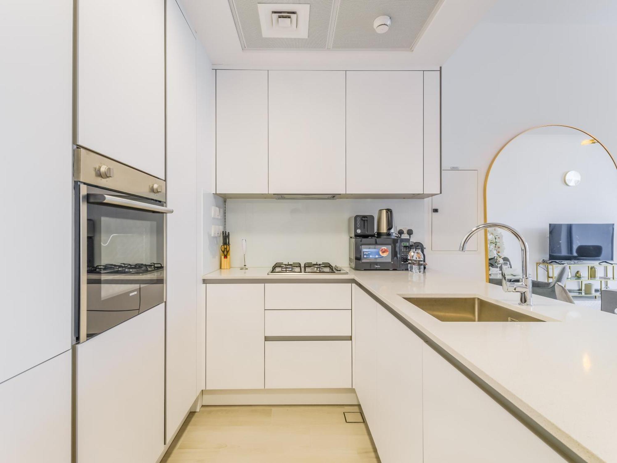 Apartment Trps - Luma 22, Jumeirah Village Circle - Chic 1br Modern Sanctuary